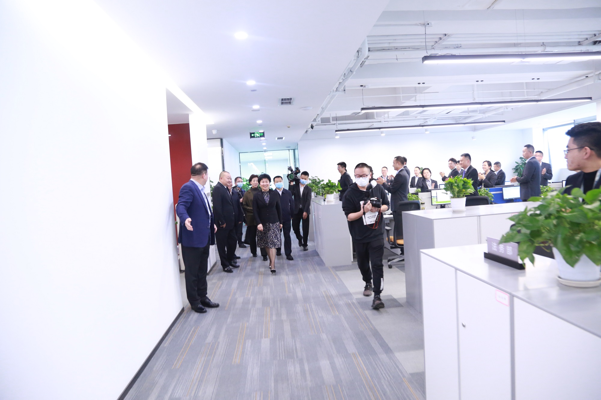 省人大常委會副主任、達(dá)州市委書記包惠蒞臨公司視察指導(dǎo)